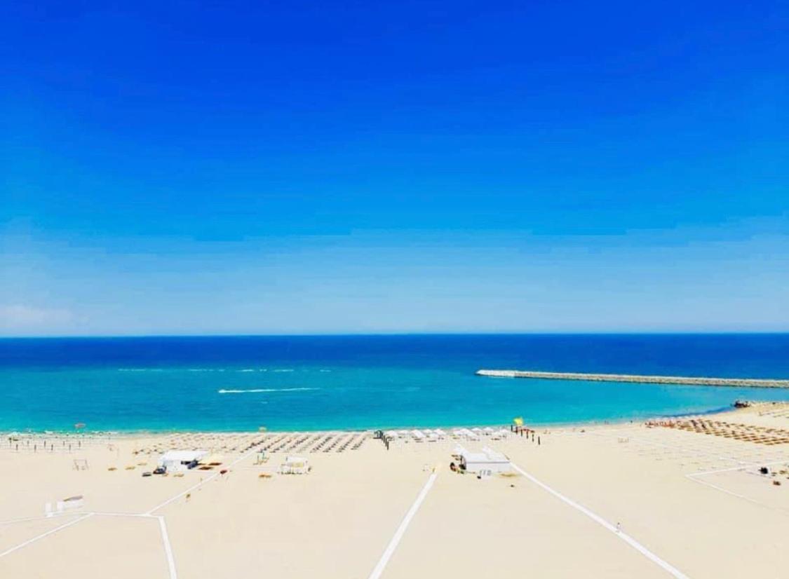 Catalina Summerland Apartaments Mamaia Nord Exterior photo