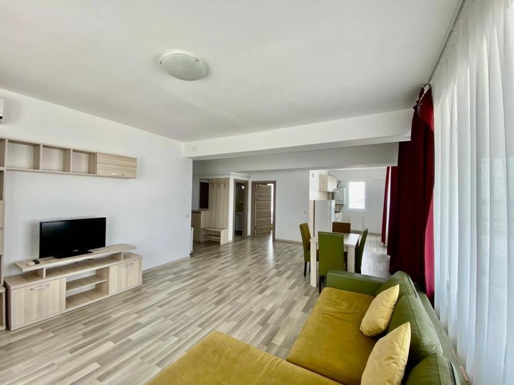 Catalina Summerland Apartaments Mamaia Nord Exterior photo