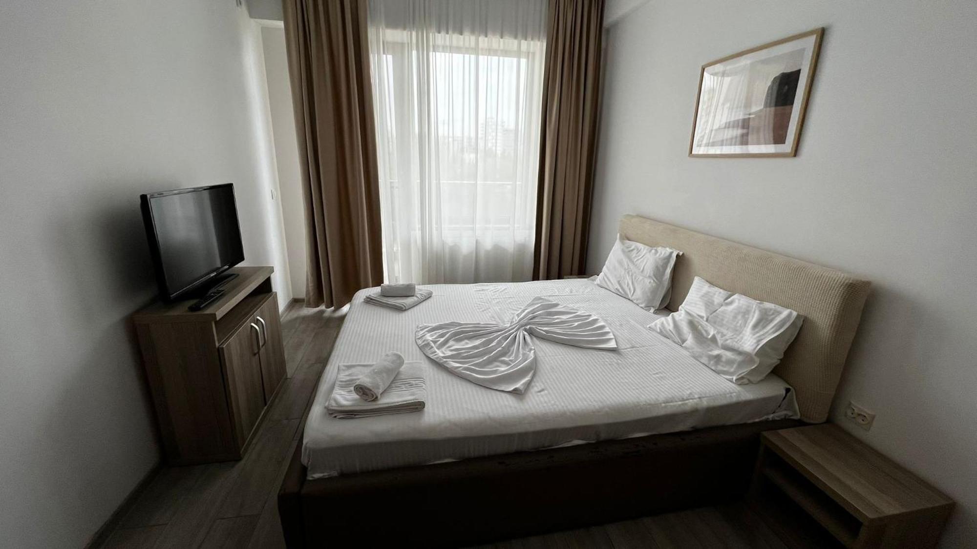 Catalina Summerland Apartaments Mamaia Nord Exterior photo