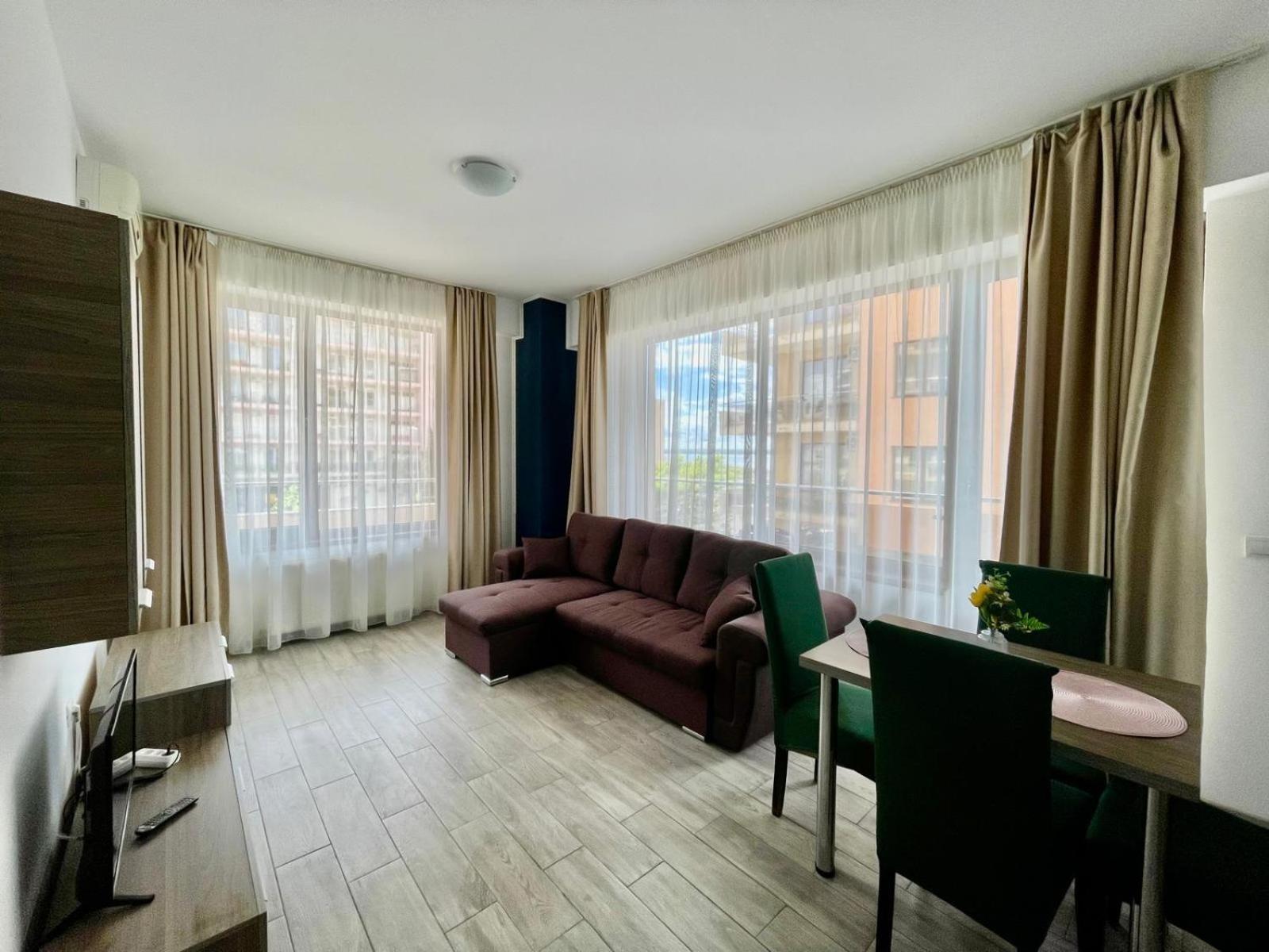 Catalina Summerland Apartaments Mamaia Nord Exterior photo